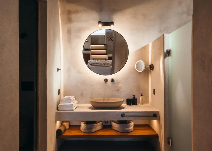 Aethra Vegan Caves Pýrgos