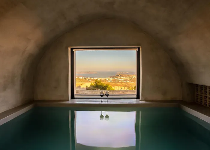 Aethra Vegan Caves * Pýrgos