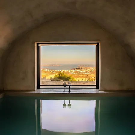 Aethra Vegan Caves * Pýrgos