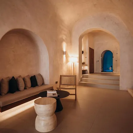 Aethra Vegan Caves וילה