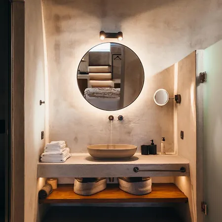 Aethra Vegan Caves Пиргос